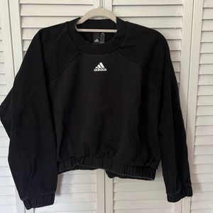 Adidas- Women’s Oversized Cropped Crewneck- Scrunch Waistband